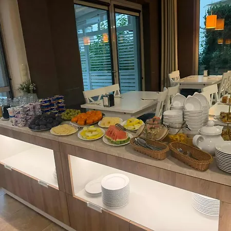 Bursztyn פארק נופש קולובז'ג